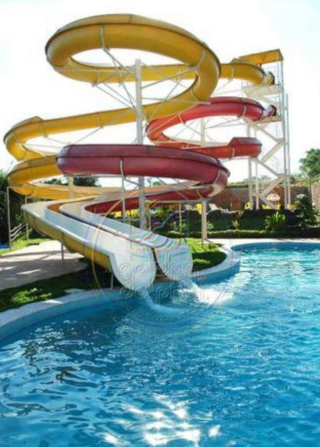 Golden Dolphin Grand Hotel Caldas Novas Exterior photo